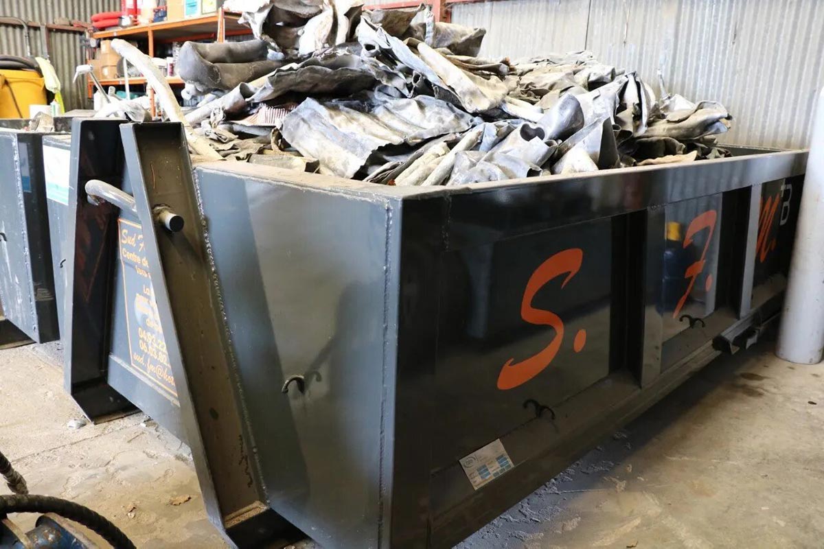 Benne de déchets chez Sud Fer & Métaux