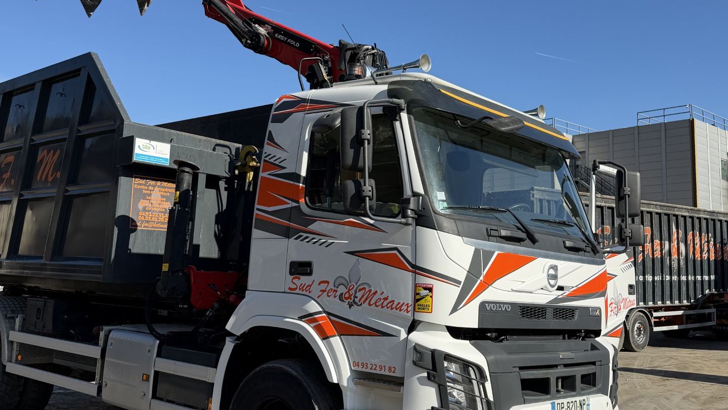 Sud Fer & Métaux crane truck